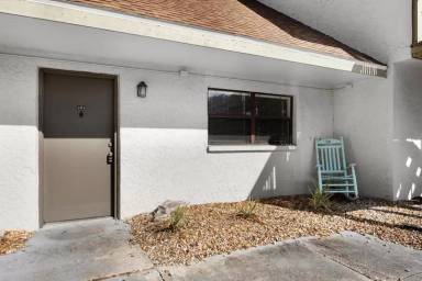 Main picture of 2134 Bradford St