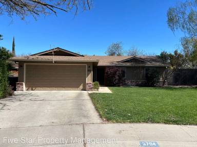 Main picture of 3704 Cicada Ct