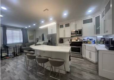 Main picture of 12514 18th Ave