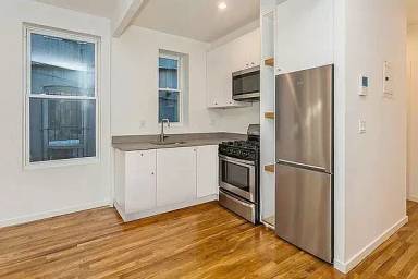 Main picture of 3135 89th St