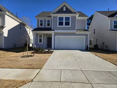Main picture of 70 Blackthorn Ln