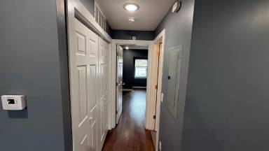 Main picture of 21 E School House Ln