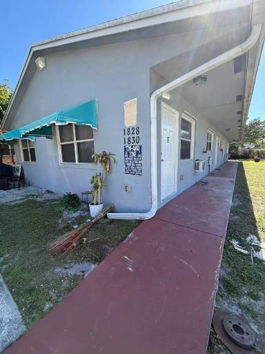 Main picture of 1828 Liberty St