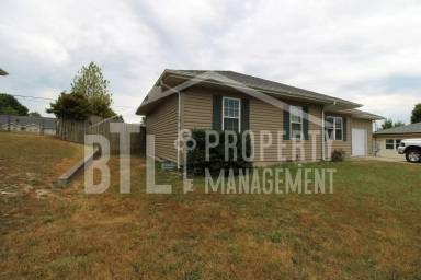 Main picture of 114 Rose Oneill Dr