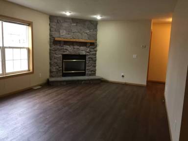 Main picture of 201 E Hill St