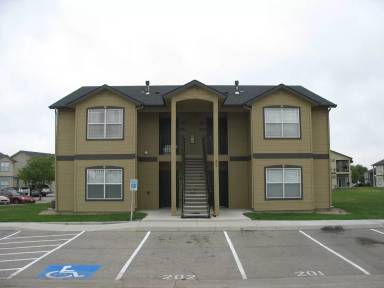 Main picture of 32 S White Oak Ln