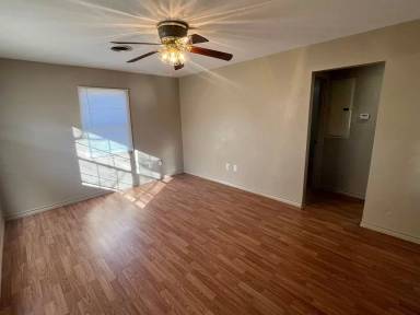 Main picture of 268 N Clay Rd