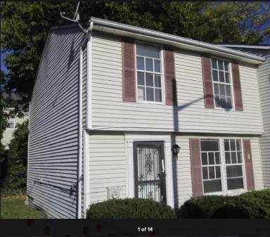 Main picture of 81 N Day St