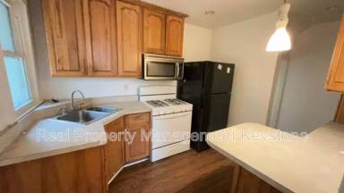 Main picture of 1026 Mirror St