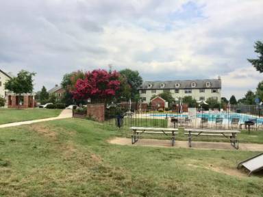 Main picture of 4407 Romlon St