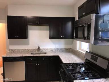 Main picture of 18 Santuit St