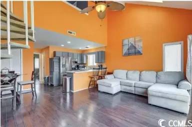 Main picture of Golf Colony