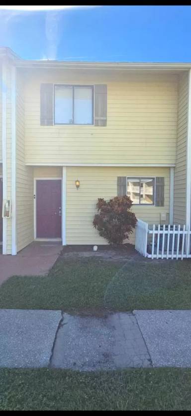 Main picture of 22640 Watersedge Blvd