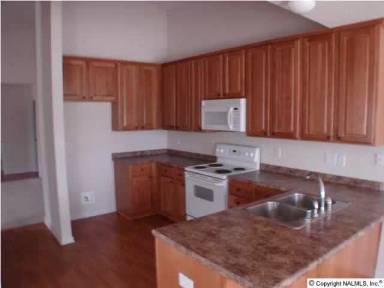 Main picture of 149 Amsterdam Pl