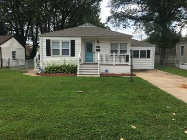 Main picture of 748 Loekes Dr