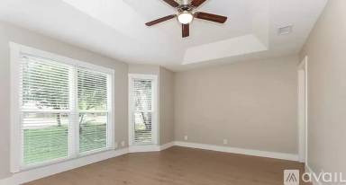 Main picture of 422 Lawson Rd
