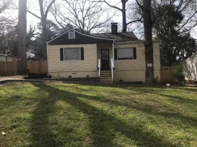 Main picture of 2163 Mulberry St