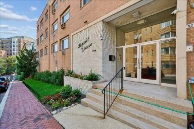 Main picture of 1714 Summit Pl NW