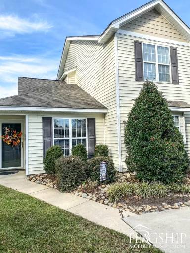 Main picture of 1310 Thomas Langston Rd