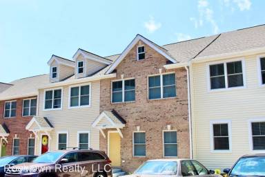 Main picture of 2217 Deyerle Ave