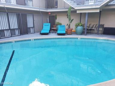 Main picture of 125 Ximeno Ave