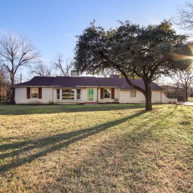 Main picture of 3 Chelsea Dr