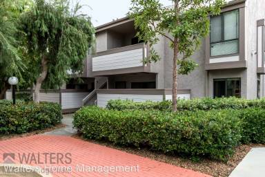 Main picture of 9129 Village Glen Dr