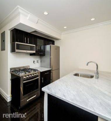 Main picture of 448 W 19th St