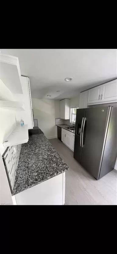 Main picture of 1426 NE 4th Ter