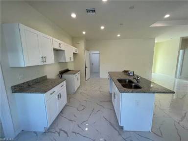 Main picture of 27076 Tangier Dr