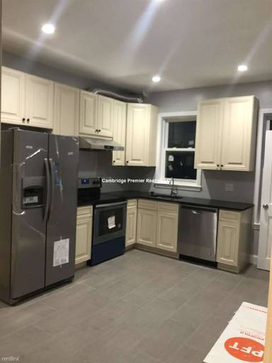 Main picture of 40 Cedar St