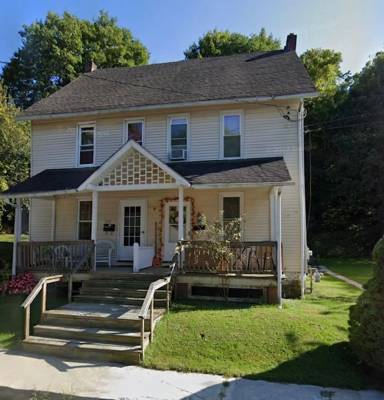 Main picture of 308 E Logan St