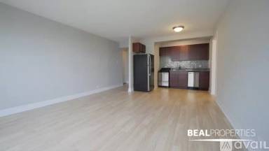 Main picture of Wellington Place Apartments