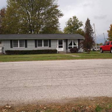 Main picture of 294 McClellan St