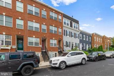Main picture of 514 Hobart Pl NW