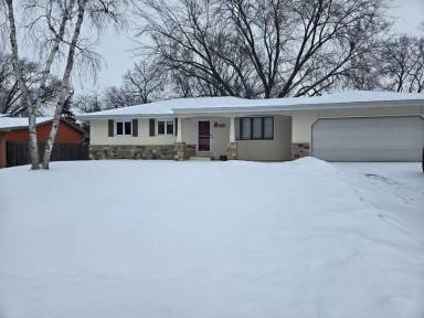 Main picture of 4656 Ensign Ave N