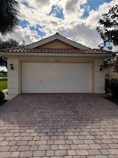 Main picture of 8270 Eleuthera Ln