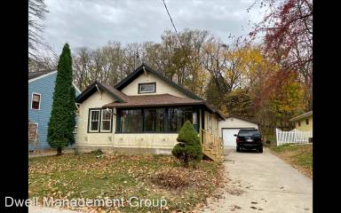 Main picture of 729 7th Ave SW