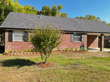 Main picture of 2207 Luther St