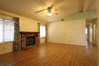 Main picture of 2223 Almond Ln