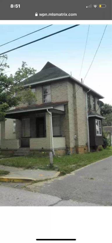 Main picture of 716 16th St