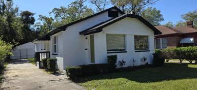 Main picture of 1132 W 9th St