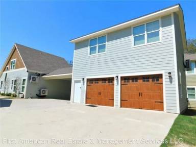 Main picture of 414 Fulton St