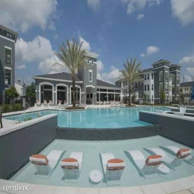 Main picture of The Parkway On Westlake