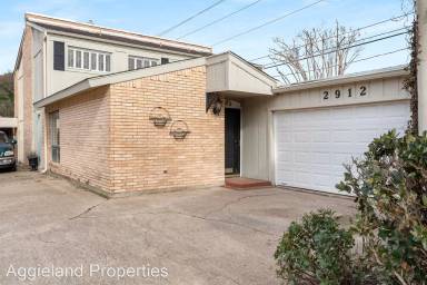 Main picture of 2912 Cherry Creek Cir