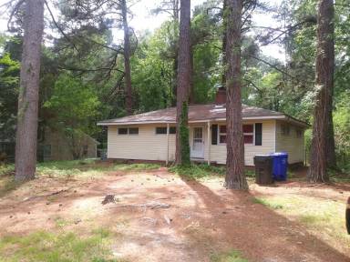 Main picture of 1 Littlejohn Rd