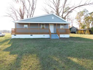 Main picture of 202 Mitchell Rd