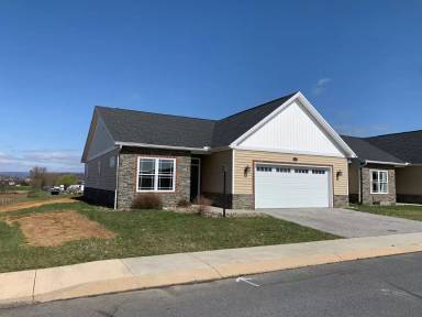 Main picture of 101 Blackbird Ln