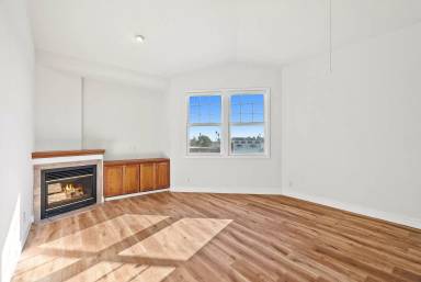 Main picture of 1332 Mission St