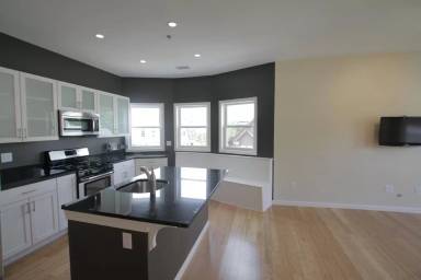 Main picture of 110 Chester St